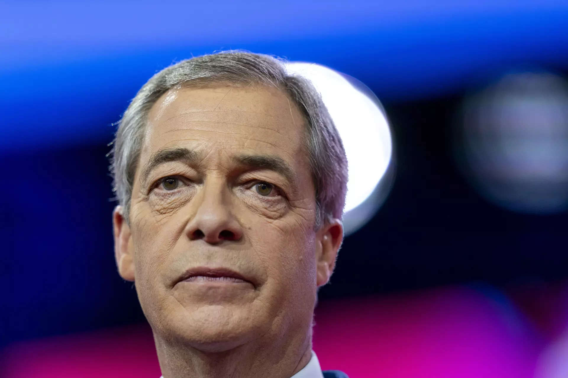 UK Treasury & Banks to Meet: Farage Account Row